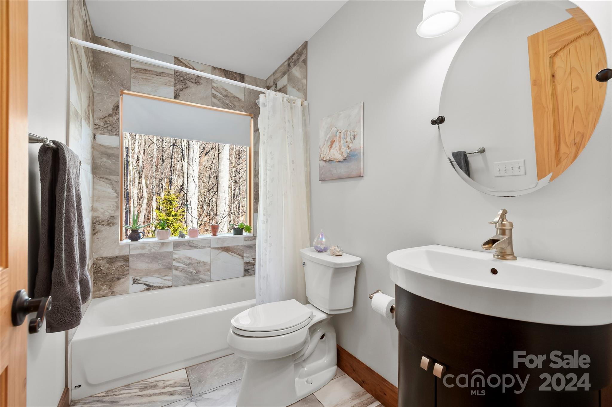 104 Fox Den Road Asheville, NC 28805 - Photo 12 of 28 Gallery Image 12