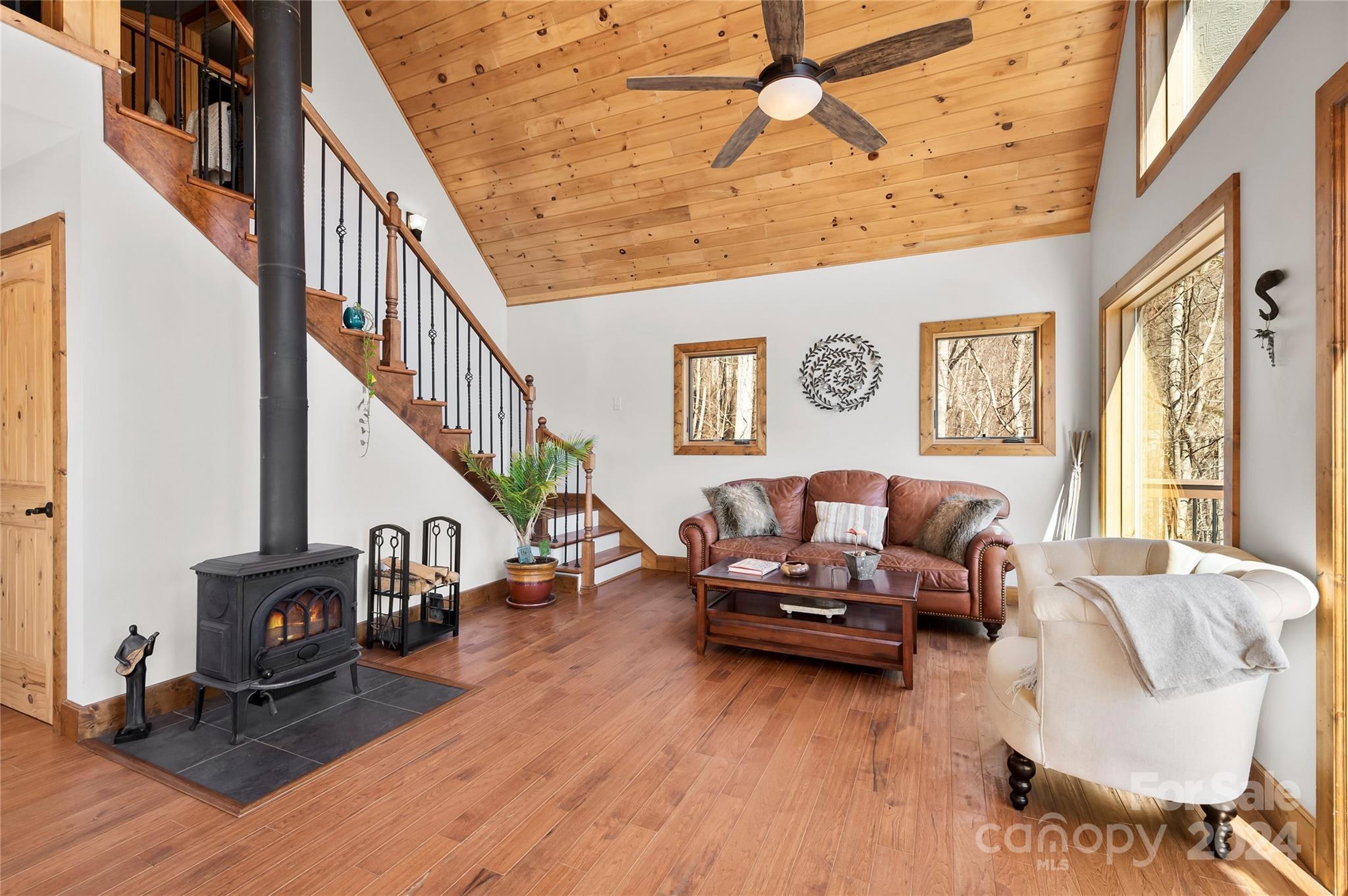 104 Fox Den Road Asheville, NC 28805 - Photo 6 of 28 Gallery Image 6