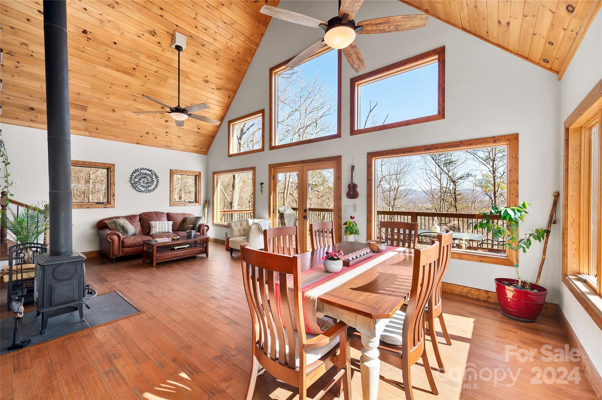 104 Fox Den Road Asheville, NC 28805 - Photo 8 of 28 Gallery Image 8