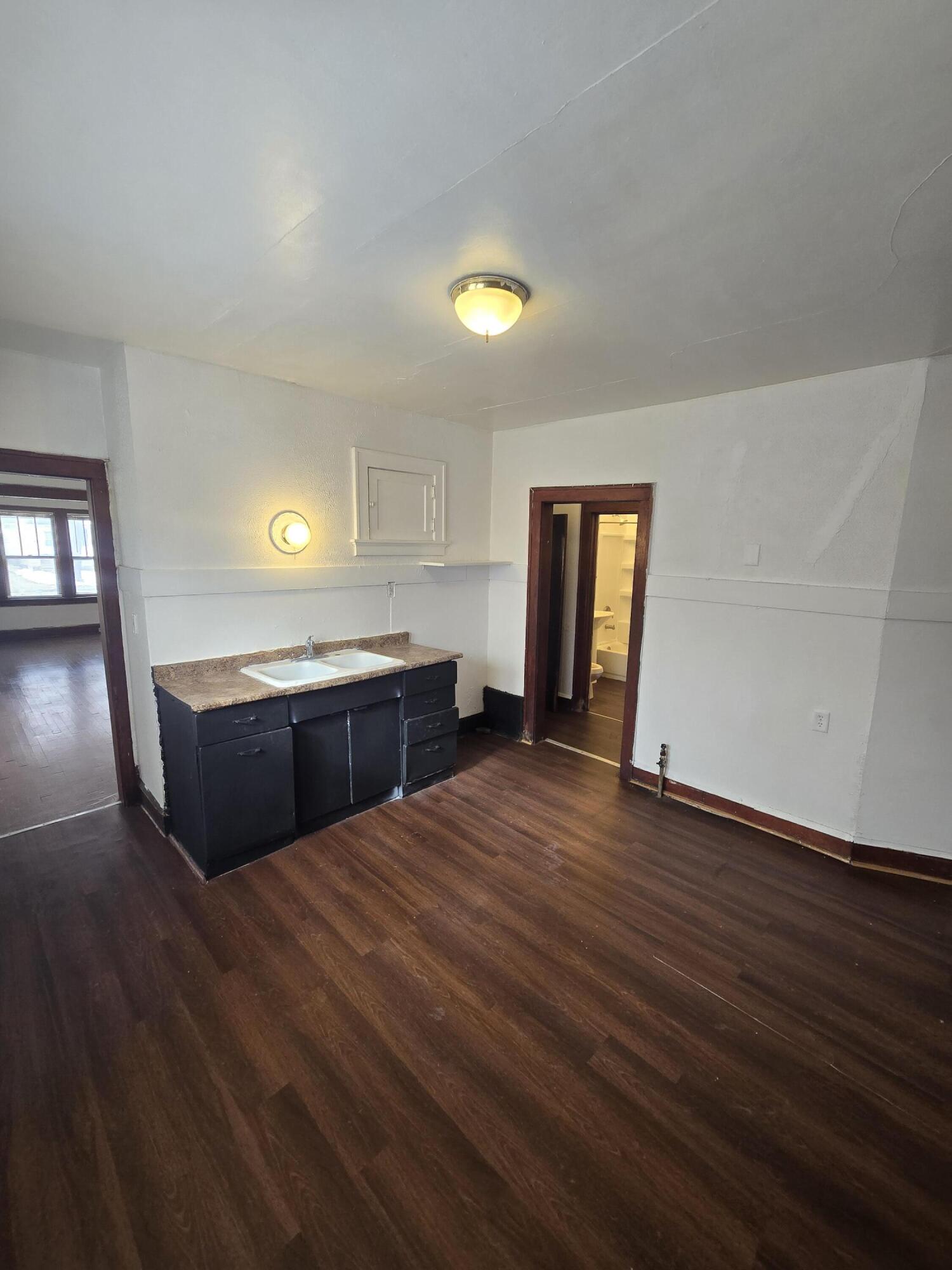 1722 South Layton Boulevard Milwaukee, WI 53215 - Photo 11 of 34 20260203_111150