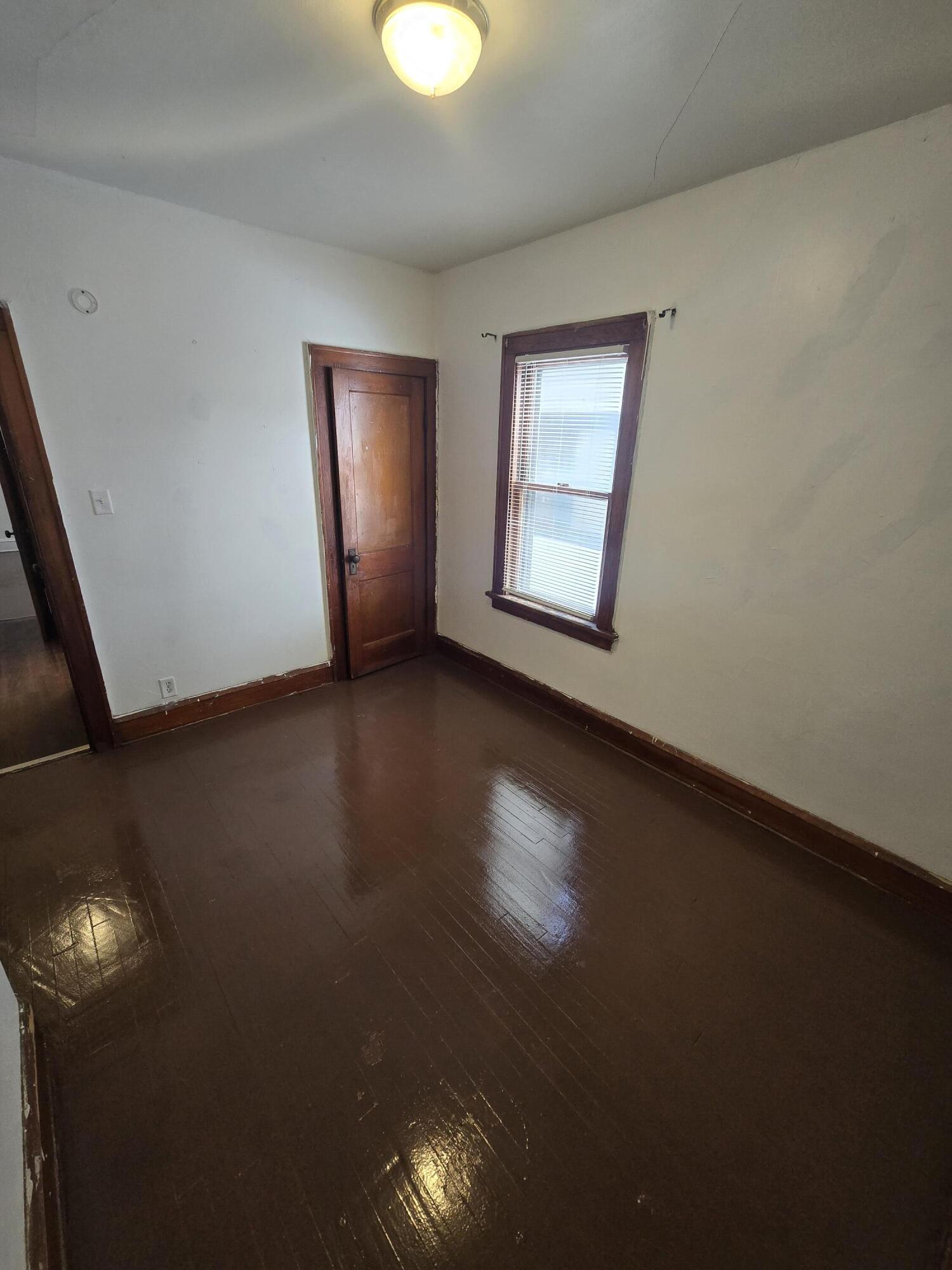 1722 South Layton Boulevard Milwaukee, WI 53215 - Photo 14 of 34 20260203_111443