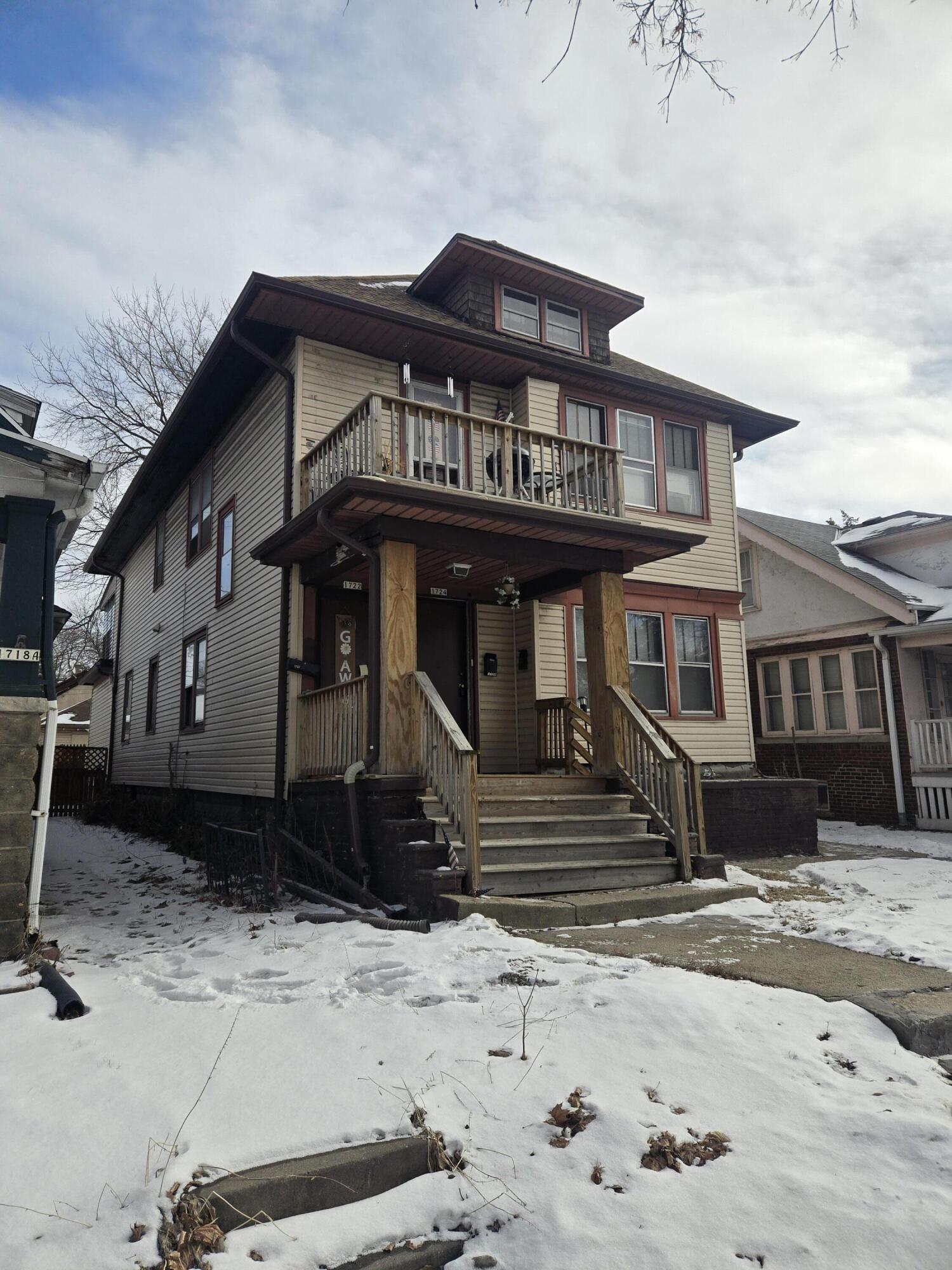 1722 South Layton Boulevard Milwaukee, WI 53215 - Photo 2 of 34 20260203_115931