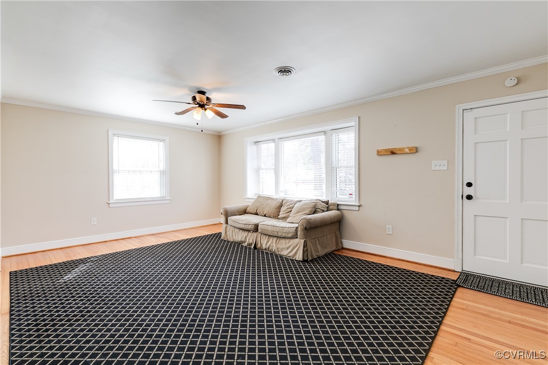 9302 Freestone Avenue Henrico, VA 23229 - Photo 5 of 34