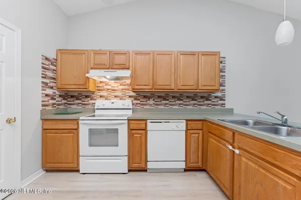 $2,300 | 5434 Bristol Bay Lane North, Jacksonville, FL 32244