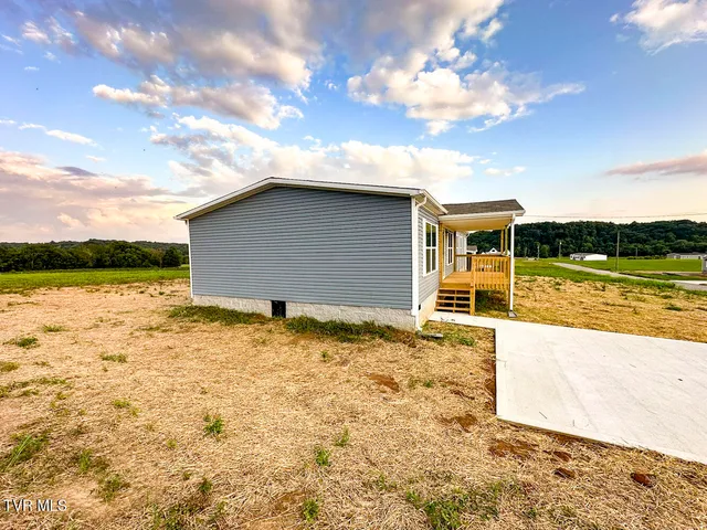 $269,900 | 1555 River Path, Morristown, TN 37813