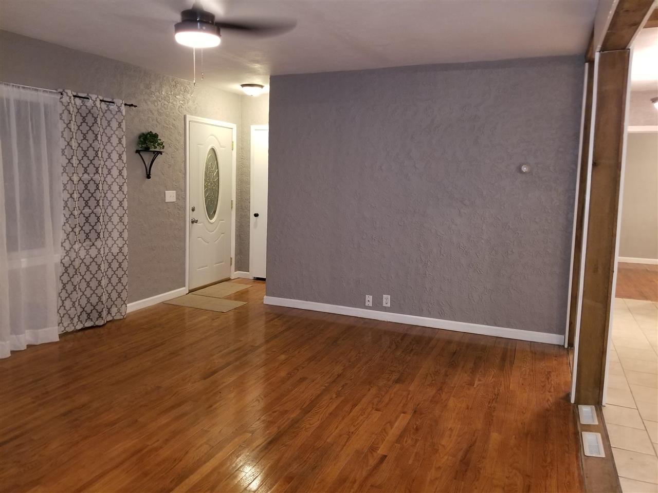1719 Halsted Road Rockford, IL 61103 - Photo 5 of 15 Gallery Image 5
