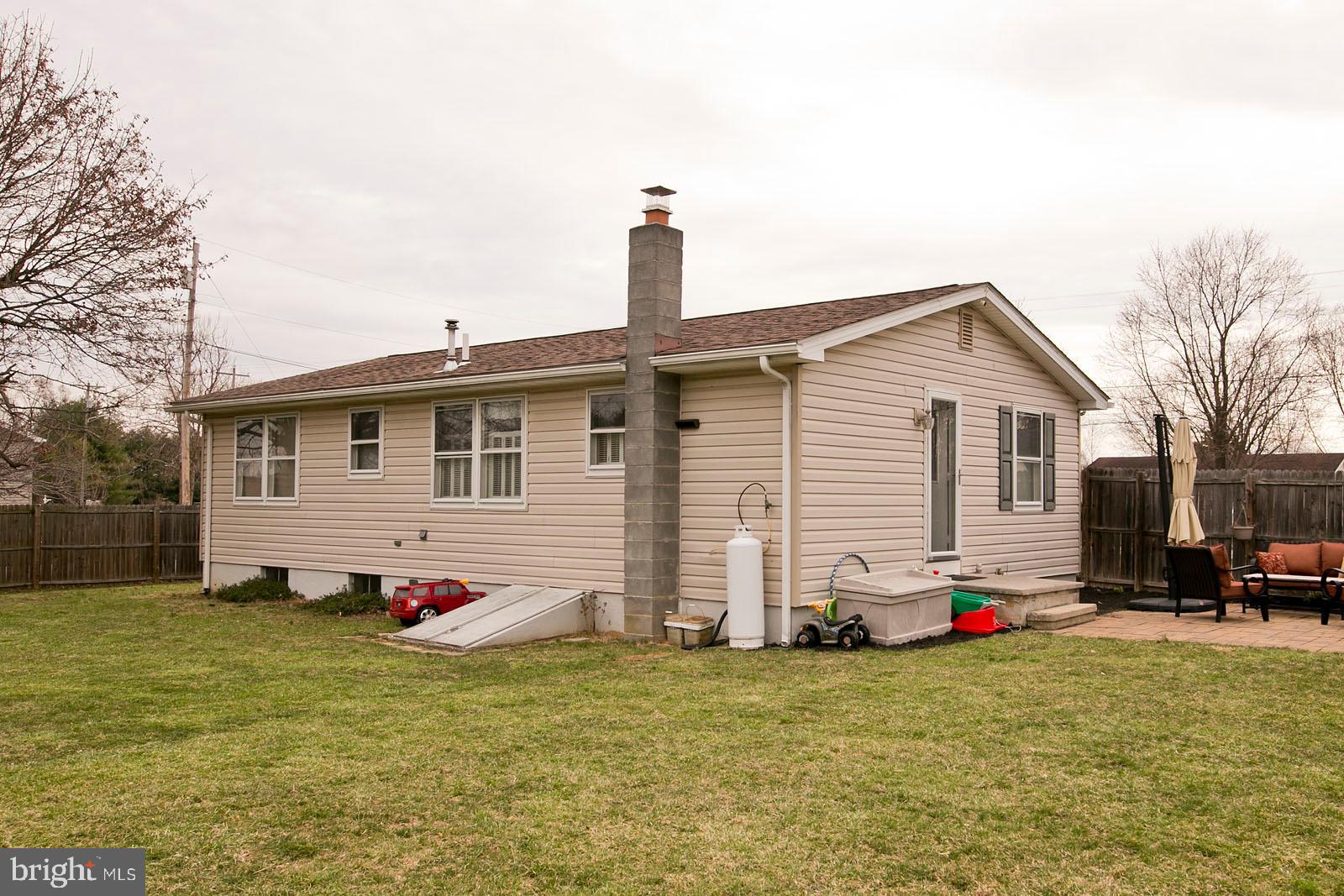 284 Fegan Road Bunker Hill, WV 25413 - Photo 4 of 35 Gallery Image 4