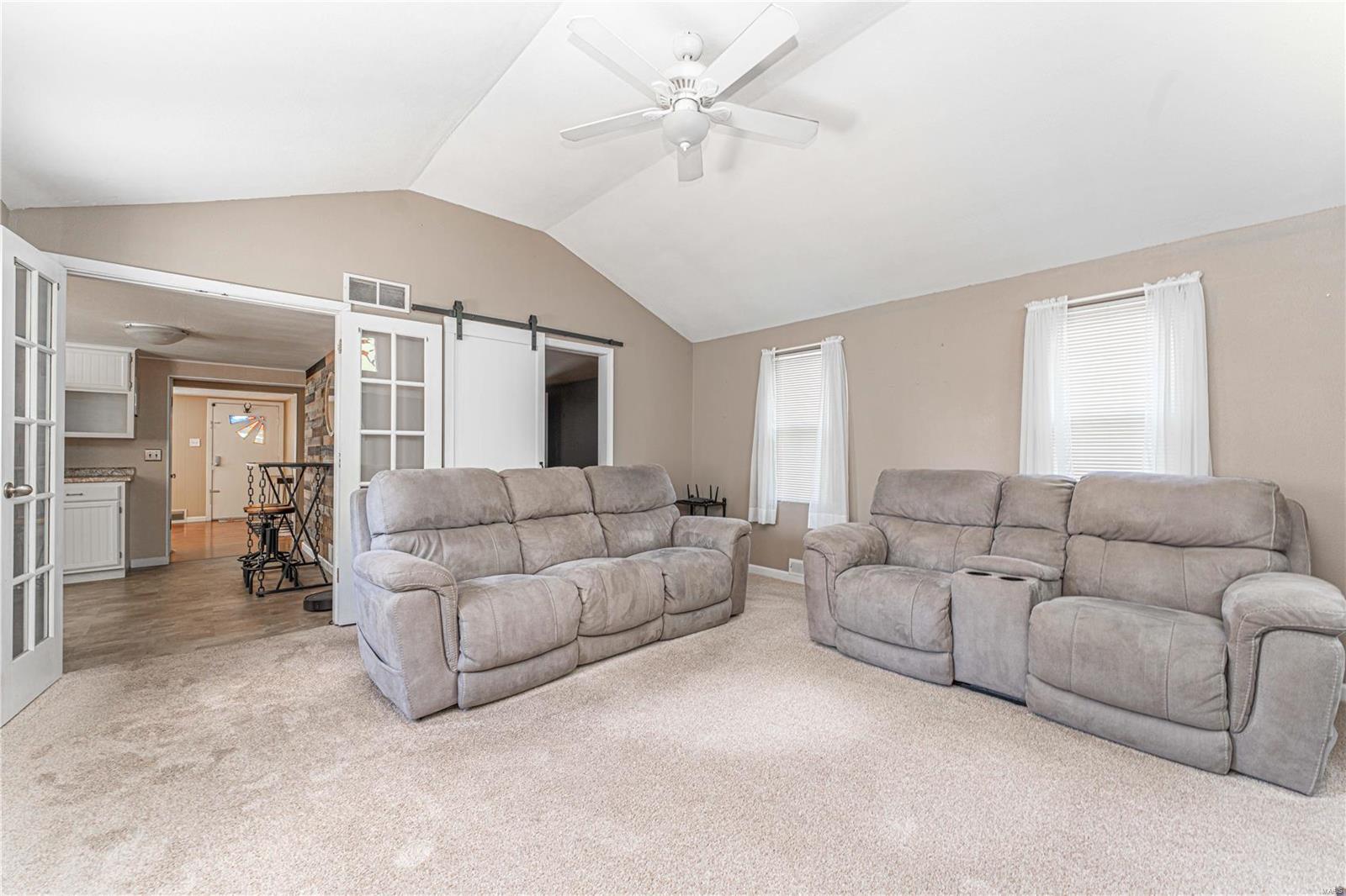 1135 New Trenton Road Highland, IL 62249 - Photo 14 of 32