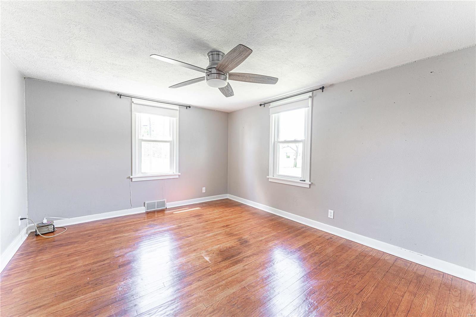 1135 New Trenton Road Highland, IL 62249 - Photo 20 of 32