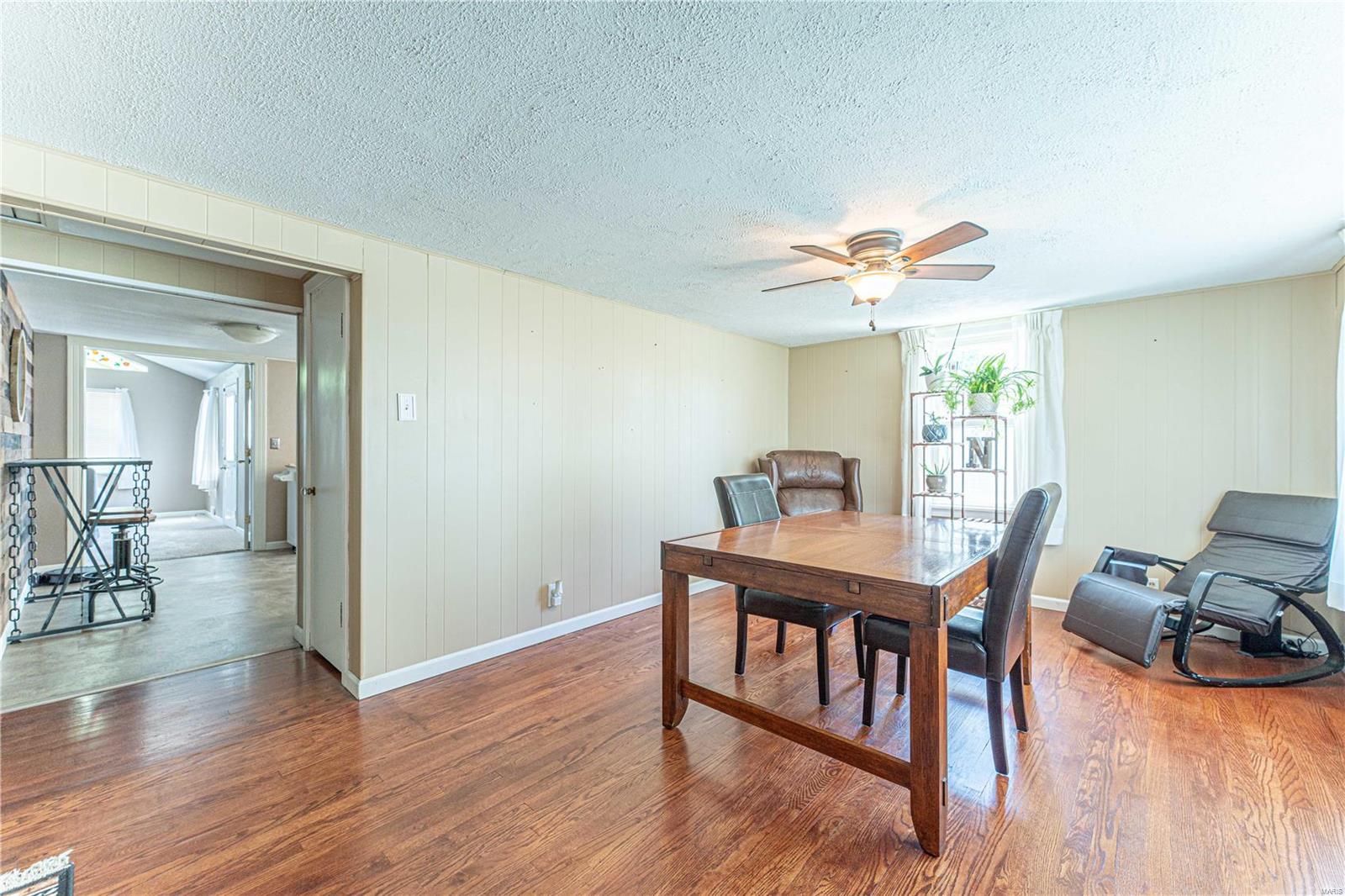 1135 New Trenton Road Highland, IL 62249 - Photo 7 of 32