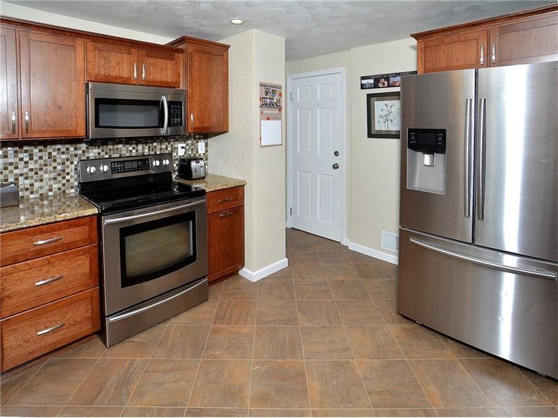 927 Harvard Road Monroeville, PA 15146 - Photo 3 of 25 Gallery Image 3