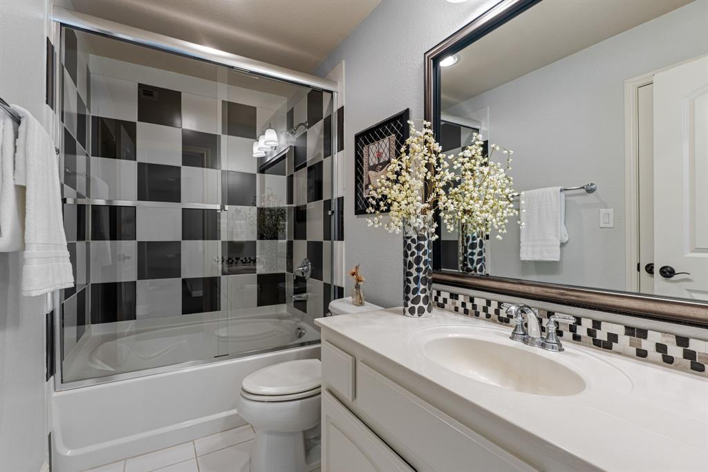 2182 Saxon Way Allen, TX 75013 - Photo 27 of 39