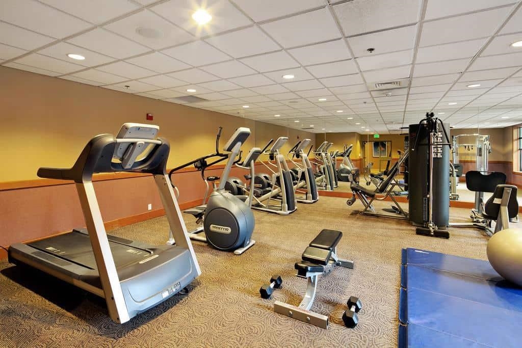 6201 Minaret Road, Unit 2117 Mammoth Lakes, CA 93546 - Photo 44 of 47 a view of a room with gym equipment