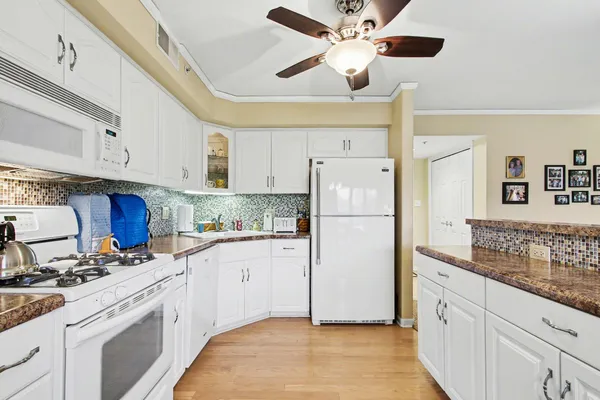 $209,900 | 113 Swan Drive, Dyer, IN 46311
