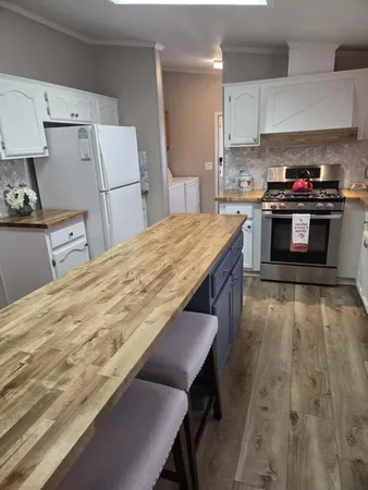 $210,000 | 405 Beacon Lane, Roscommon, MI 48653