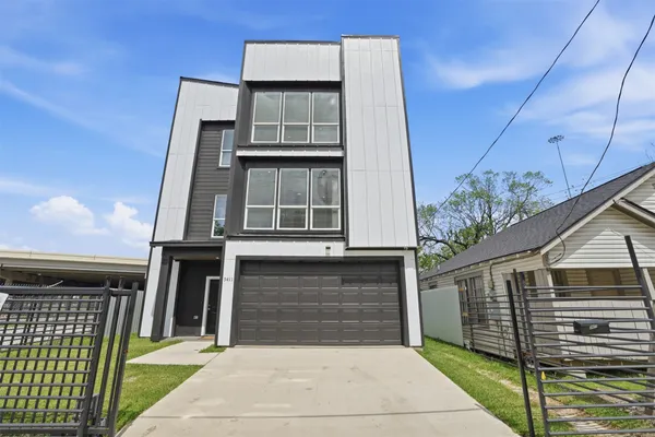 $3,400 | 3411 Nance Street, Houston, TX 77020
