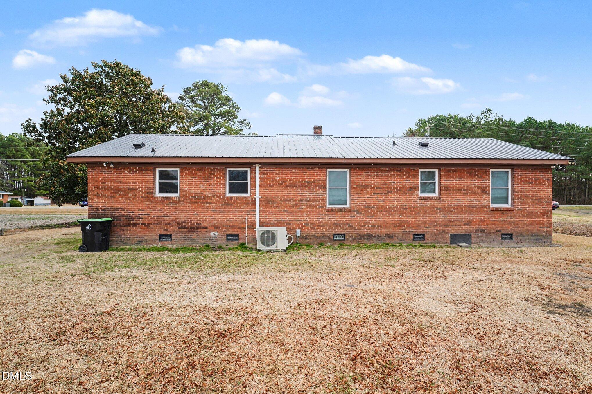 170 Flowers Road Mount Olive, NC 28365 - Photo 16 of 19 a front view of house with yard