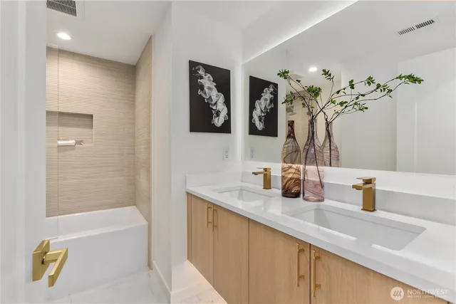 $1,349,000 | 11715 Southeast 64th Street, Bellevue, WA 98006