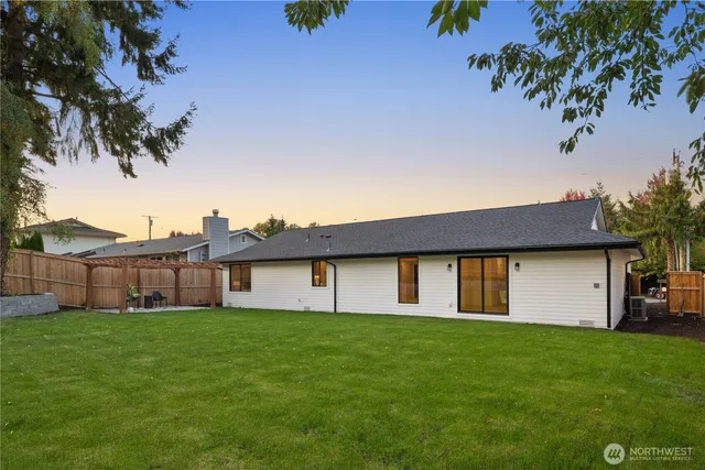 $1,349,000 | 11715 Southeast 64th Street, Bellevue, WA 98006