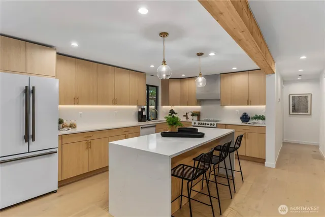 $1,349,000 | 11715 Southeast 64th Street, Bellevue, WA 98006