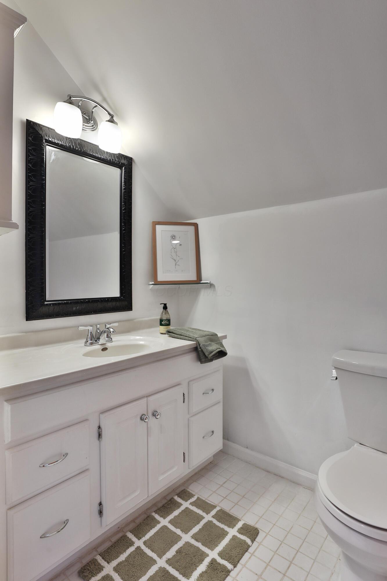 990 Vernon Road Columbus, OH 43209 - Photo 33 of 60 990-Vernon-33