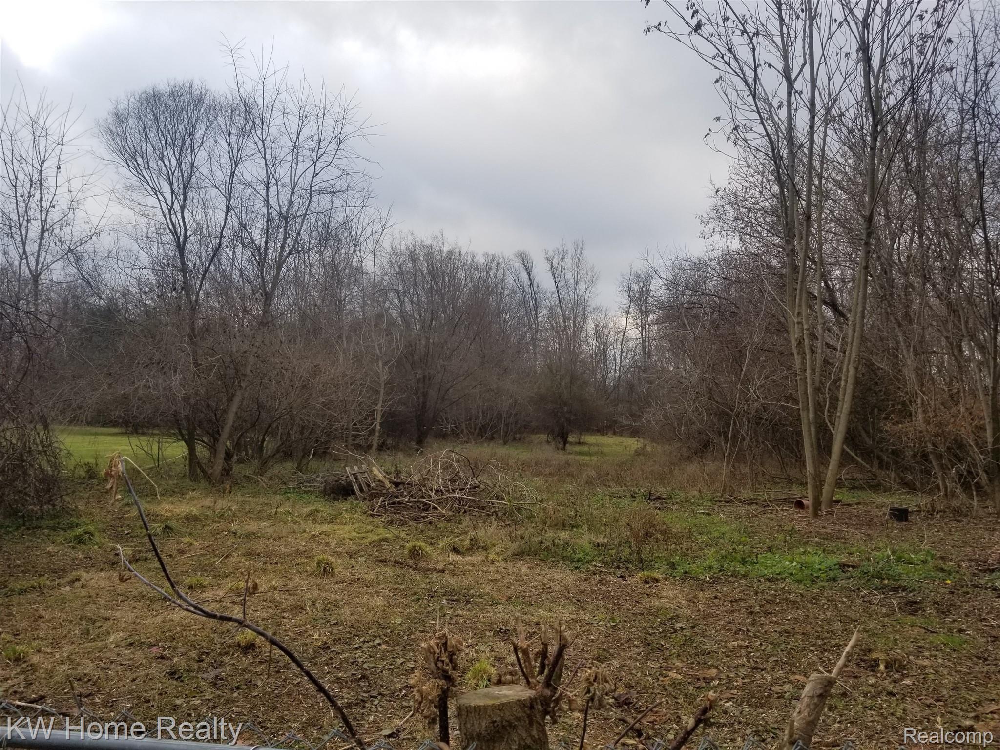 25815 Farmbrook Road Southfield, MI 48034 - Photo 28 of 34 20191206_091200.jpg