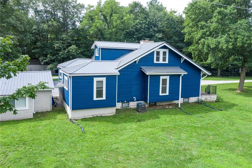 5986 South Ridgeview Road Anderson, IN 46013 - Photo 5 of 52