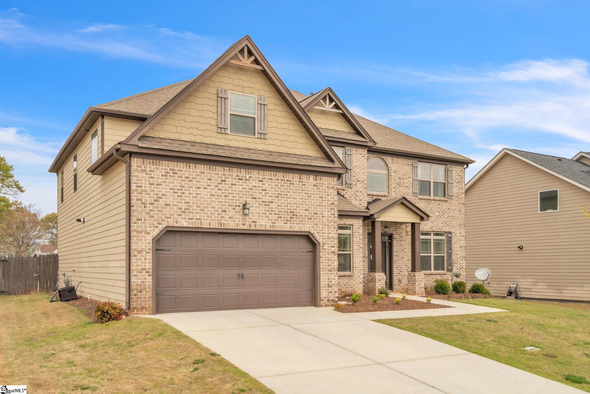200 Greengate Way Simpsonville, SC 29681 - Photo 2 of 42