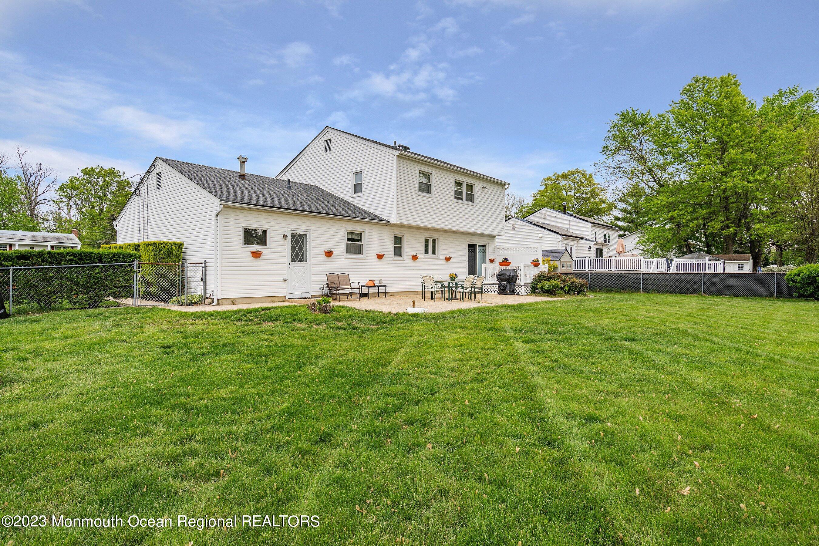 19 Eliot Road Manalapan, NJ 07726 - Photo 28 of 29 28-Rear Left
