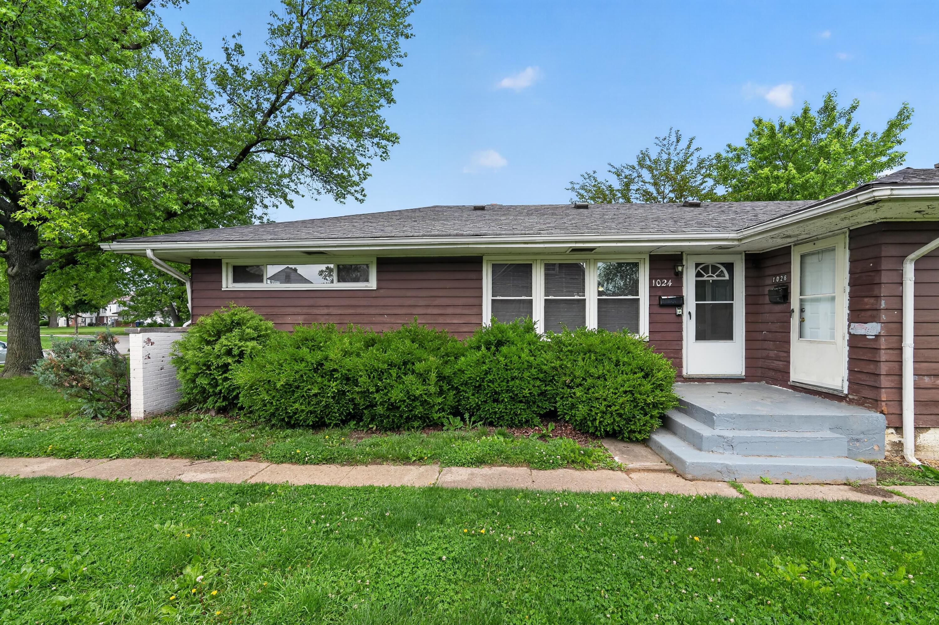 1024 South Kellner Road Columbus, OH 43209 - Photo 1 of 15 01_1024_S_Kellner_Rd-Exterior-er-4