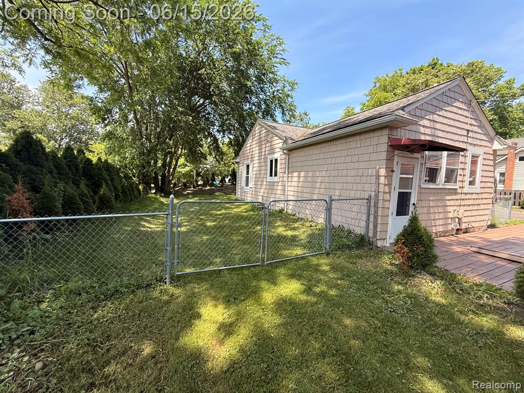 29780 Milford Road New Hudson, MI 48165 - Photo 4 of 14