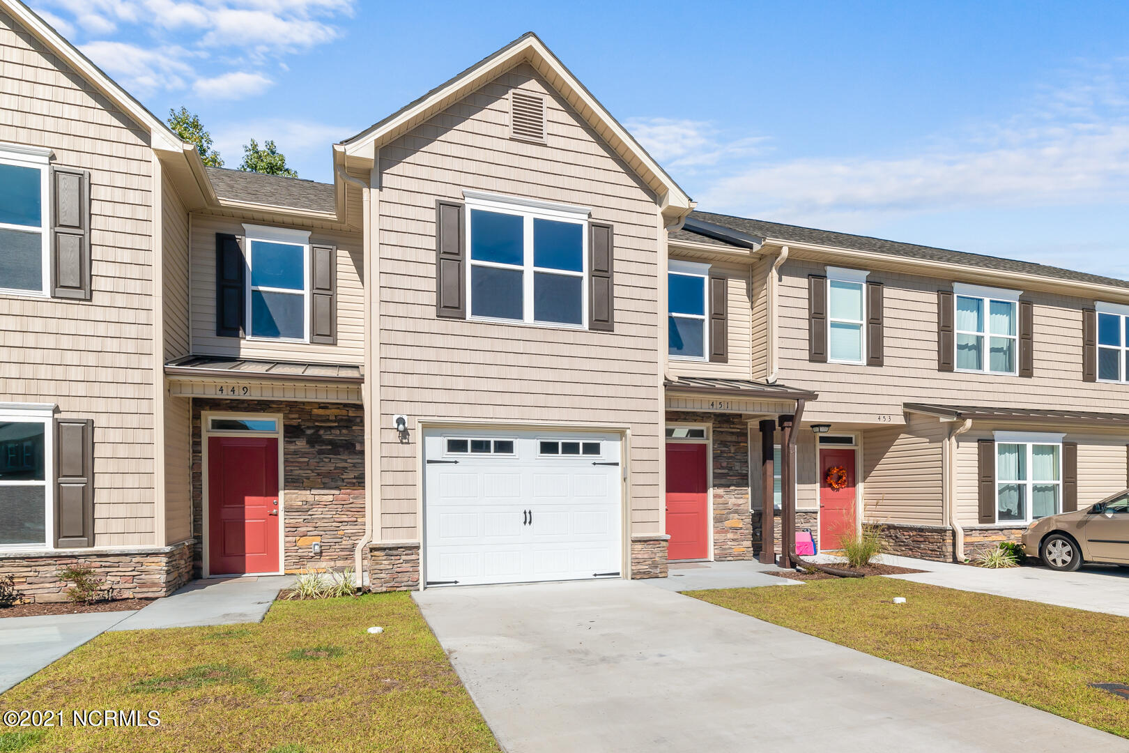 451 Sullivan Loop Road Midway Park, NC 28544 - Photo 2 of 39