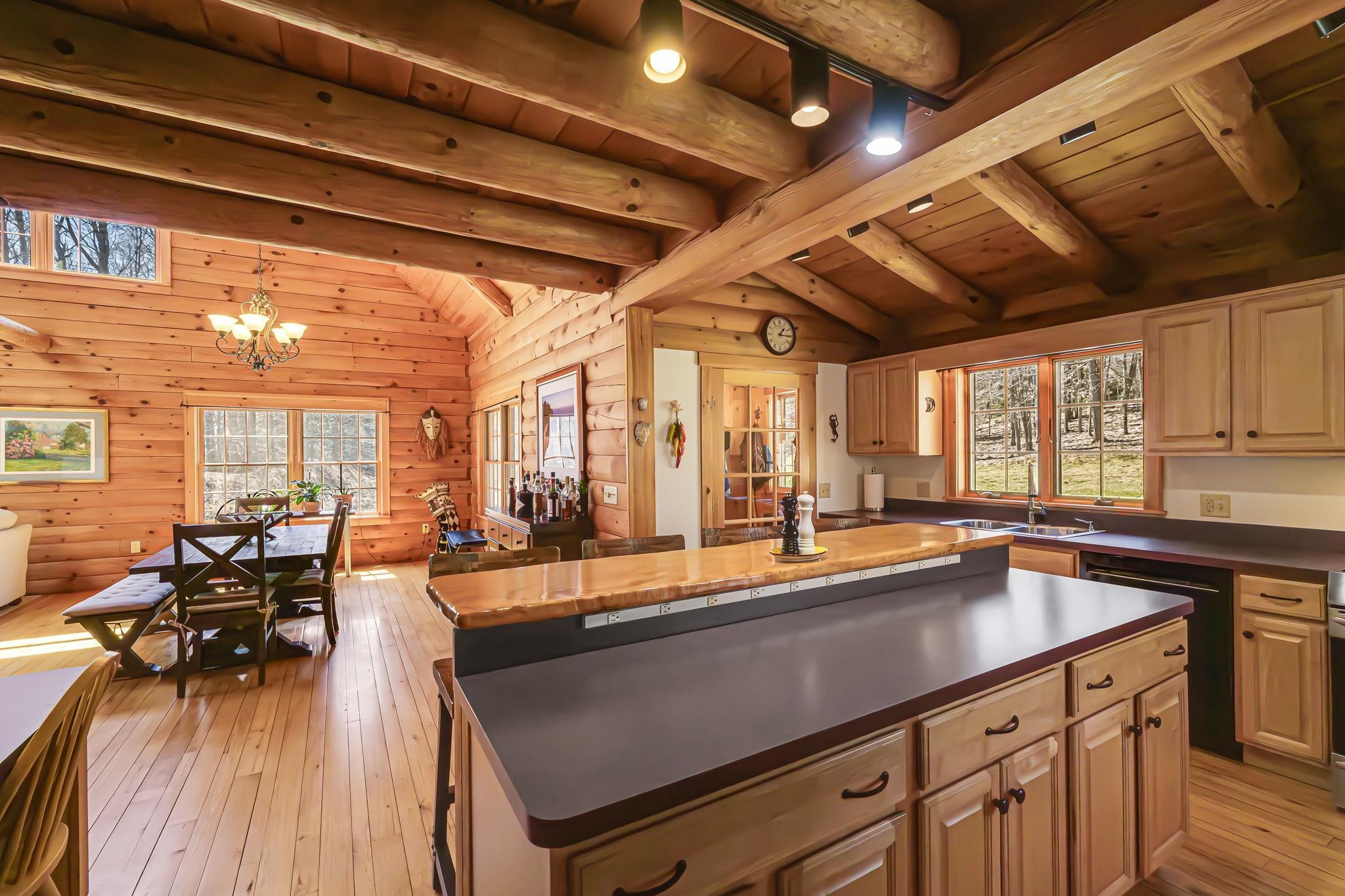 1084 Cyrus Road Whitingham, VT 05361 - Photo 4 of 40