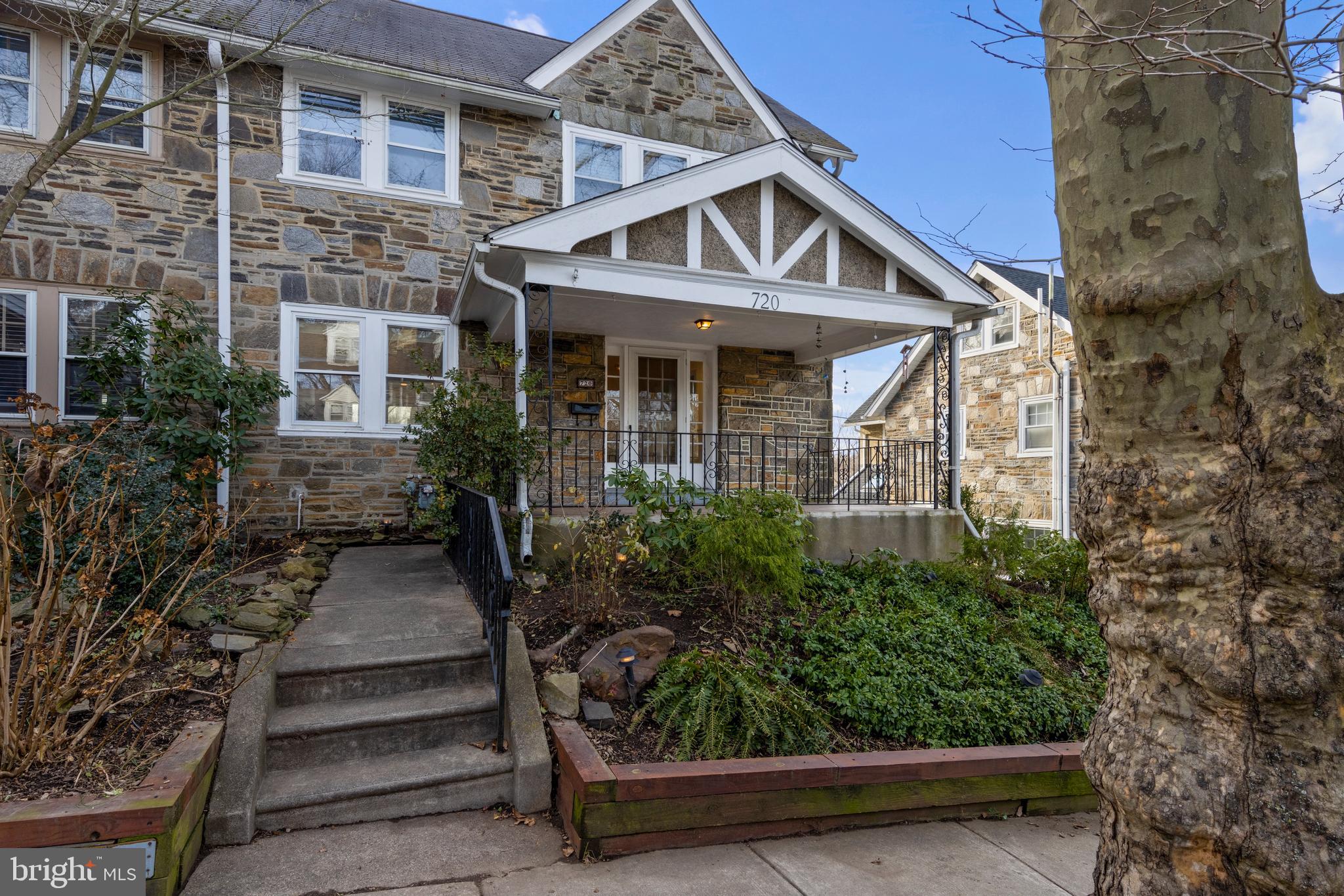 720 Stradone Road Bala Cynwyd, PA 19004 - Photo 2 of 27 Gallery Image 2