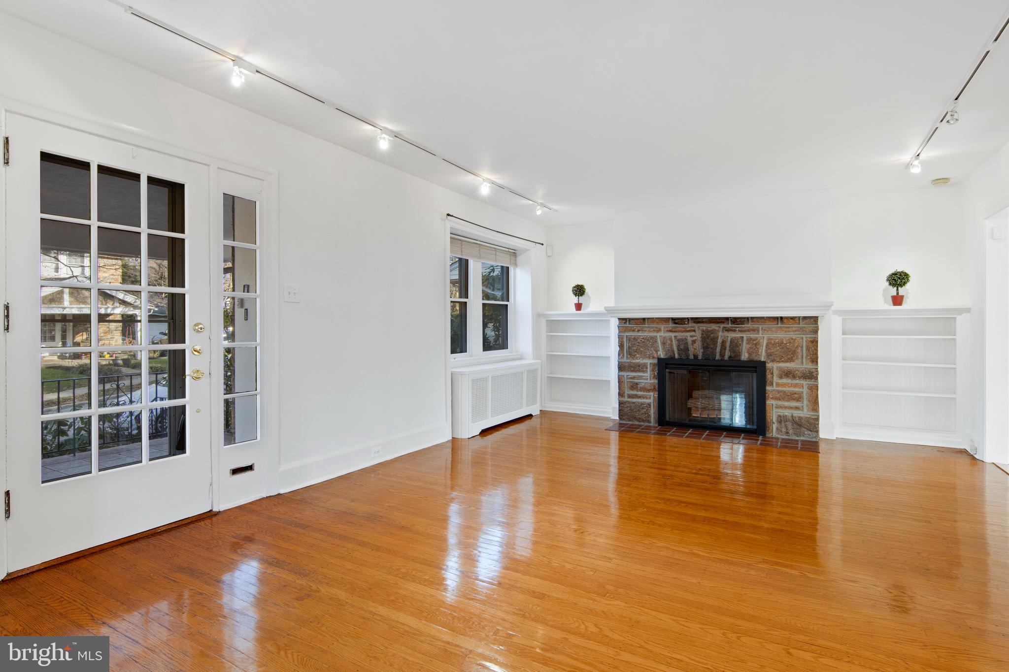 720 Stradone Road Bala Cynwyd, PA 19004 - Photo 5 of 27 Gallery Image 5