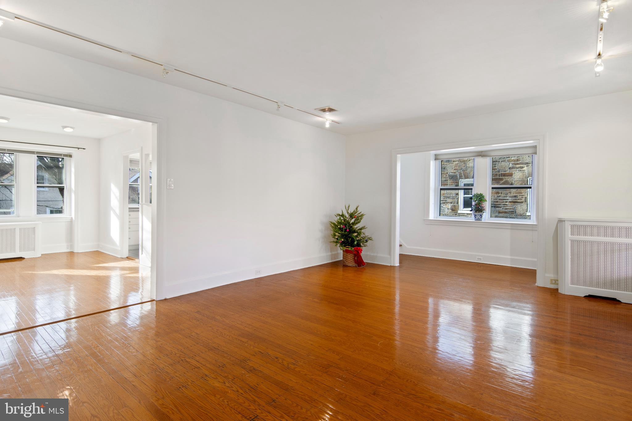 720 Stradone Road Bala Cynwyd, PA 19004 - Photo 6 of 27 Gallery Image 6