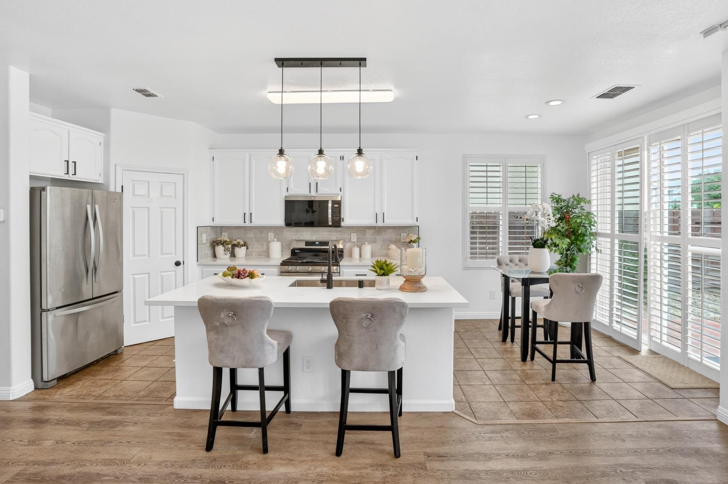 10090 Rojelio Court Elk Grove, CA 95757 - Photo 14 of 40