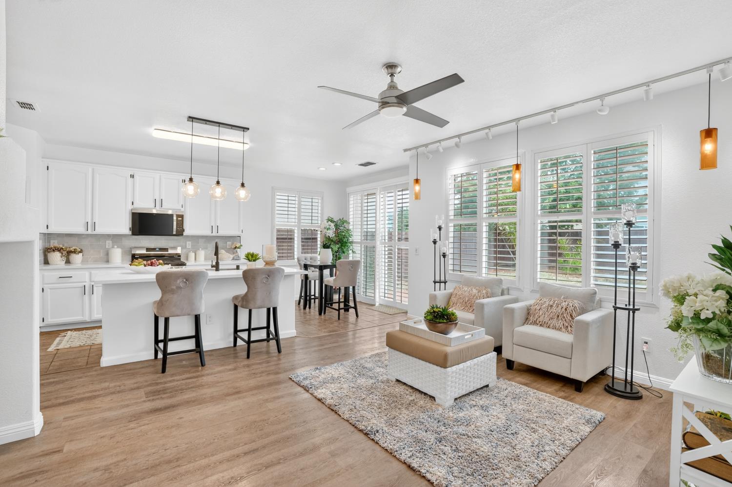 10090 Rojelio Court Elk Grove, CA 95757 - Photo 15 of 40