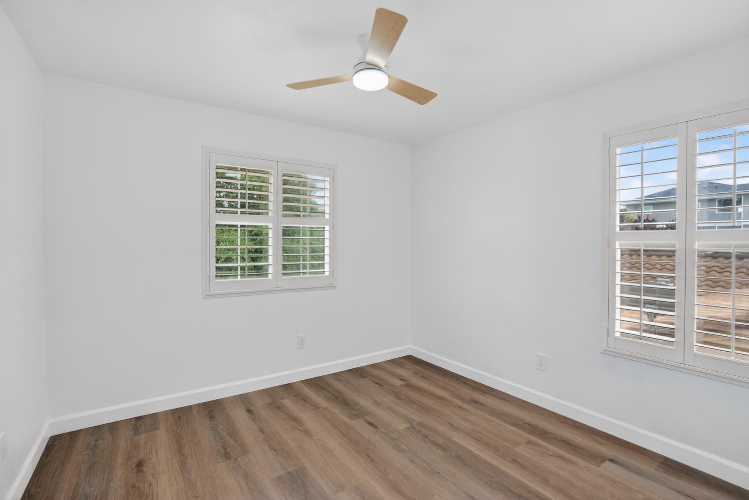 10090 Rojelio Court Elk Grove, CA 95757 - Photo 30 of 40