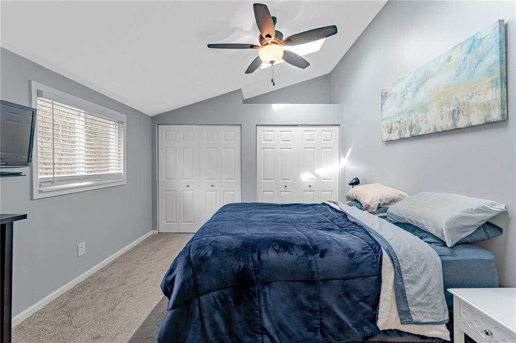961 McNeilly Road Pittsburgh, PA 15226 - Photo 6 of 18 Gallery Image 6
