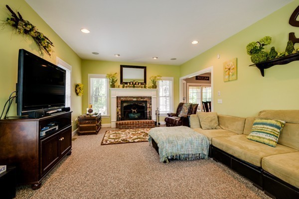 565 Bay Road Easton, MA 02375 - Photo 6 of 30 Gallery Image 6