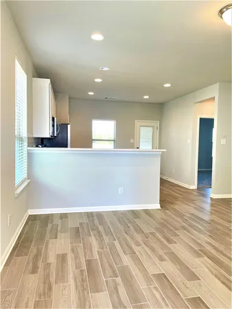 $1,750 | 152 Old Stagecoach Road, Jarrell, TX 76537