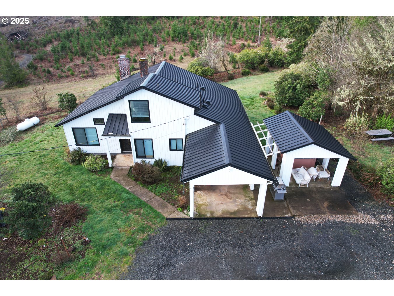 36692 Parsons Creek Road Springfield, OR 97478 - Photo 1 of 9 Gallery Image 1