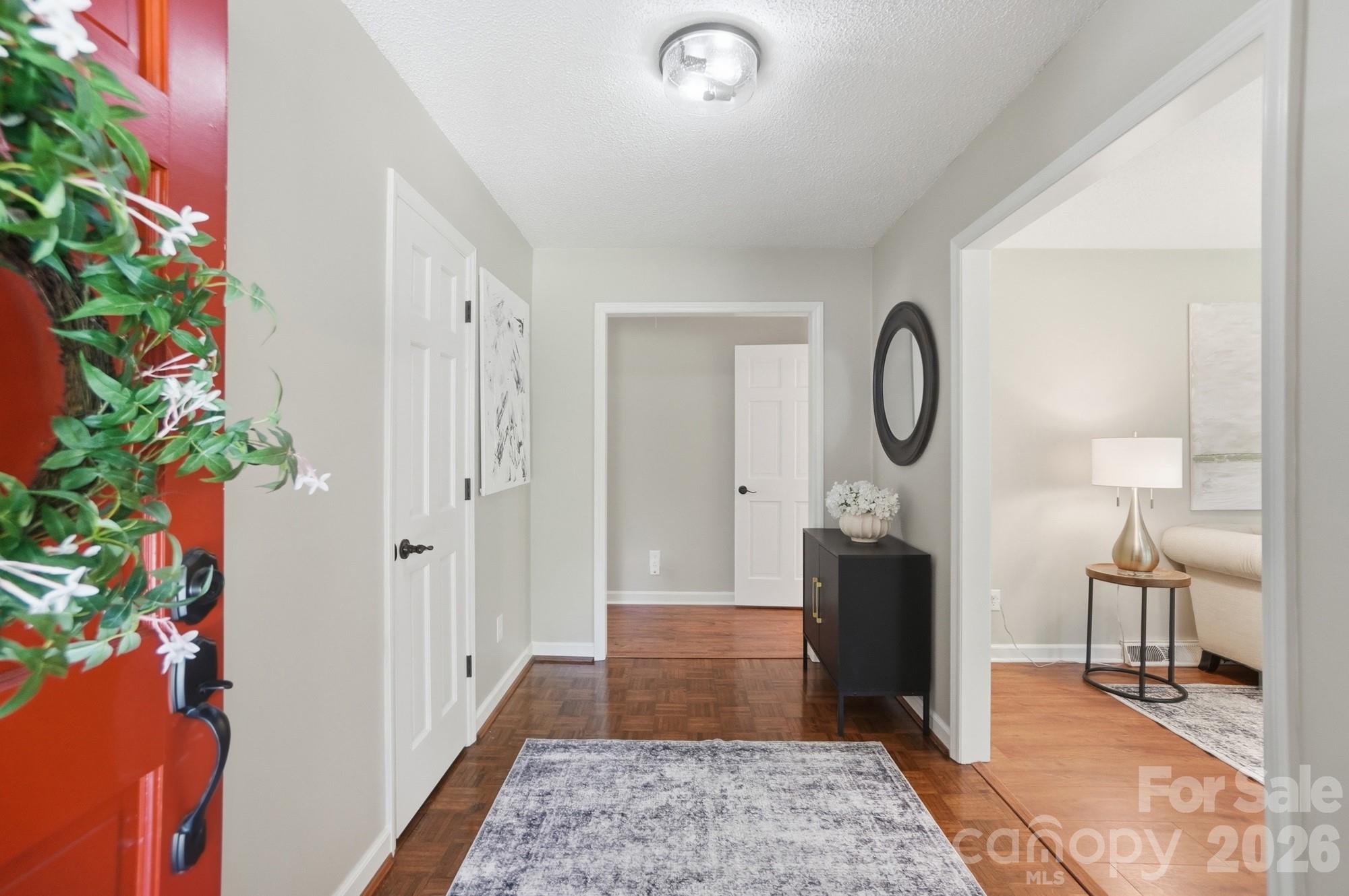 2814 Williams Road Matthews, NC 28105 - Photo 5 of 45 Gallery Image 5