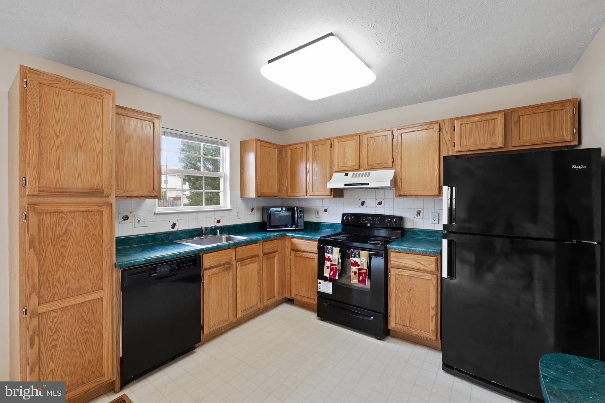 2146 Riding Crop Way Baltimore, MD 21244 - Photo 10 of 36 Huge kitchen!