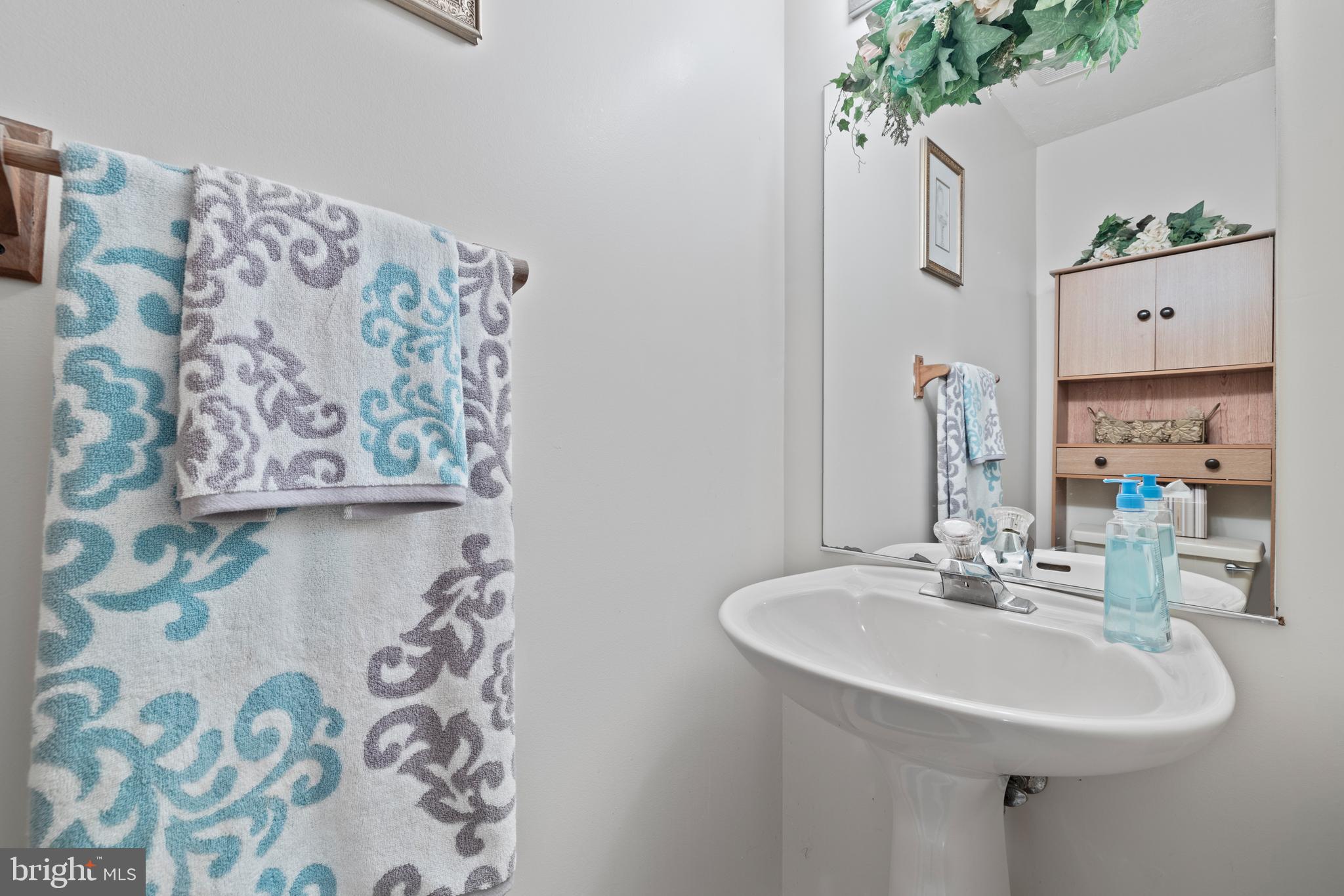 2146 Riding Crop Way Baltimore, MD 21244 - Photo 30 of 36 Lower level hall bath!