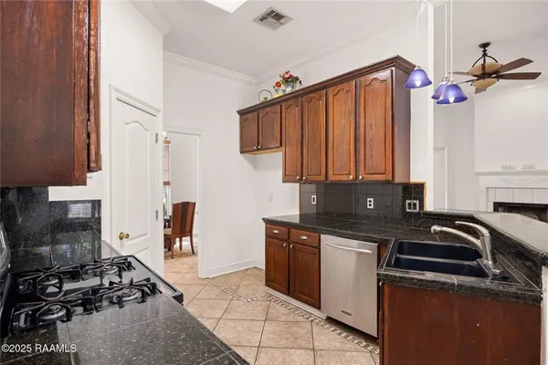 $350,000 | 550 Buttonwillow Court, Mandeville, LA 70448