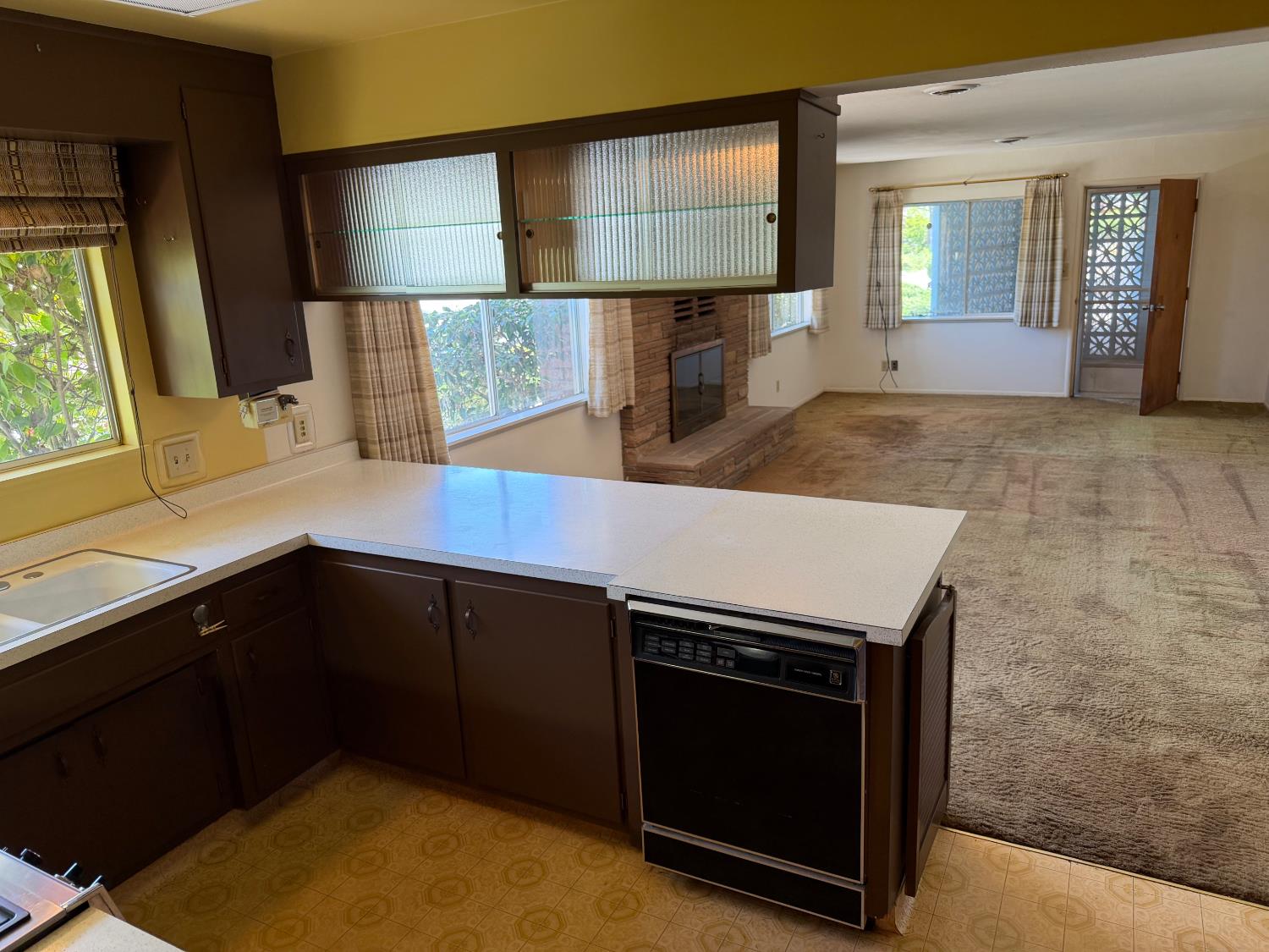 231 Boarman Street Jackson, CA 95642 - Photo 25 of 65 Kitchen to front door