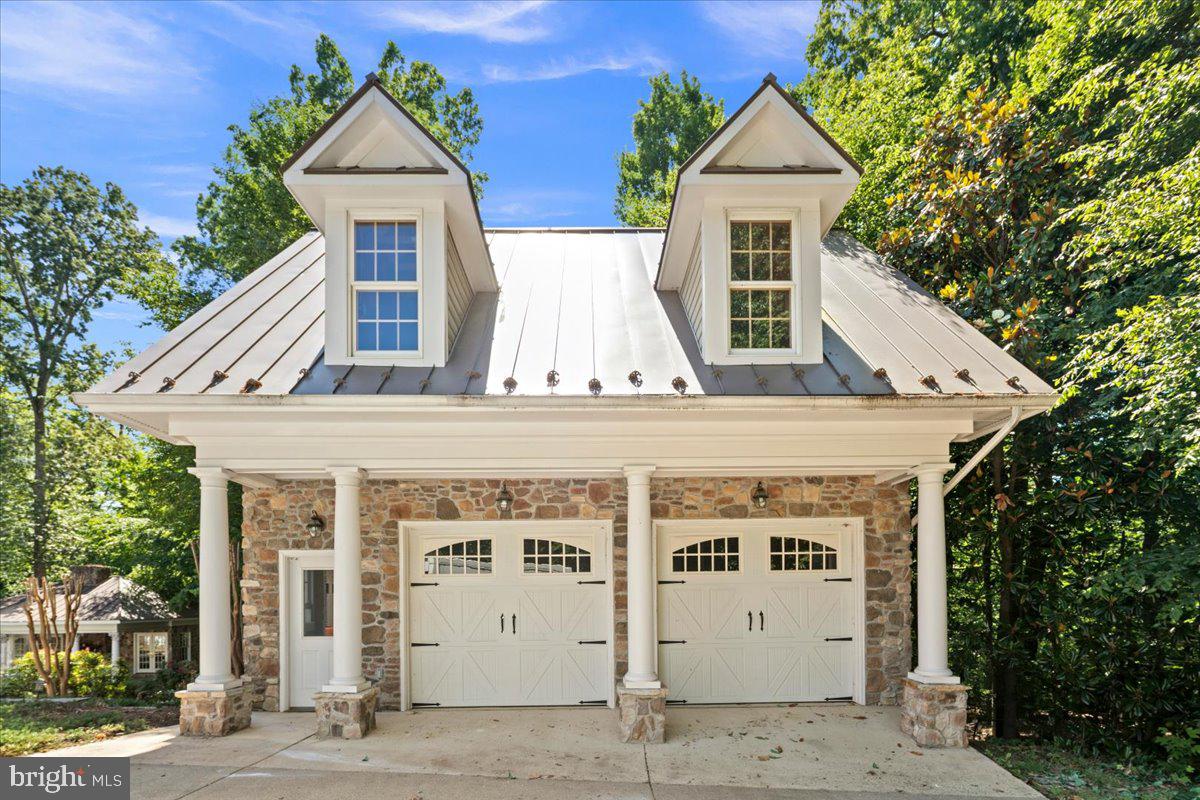13320 Ivakota Farm Road Clifton, VA 20124 - Photo 5 of 88