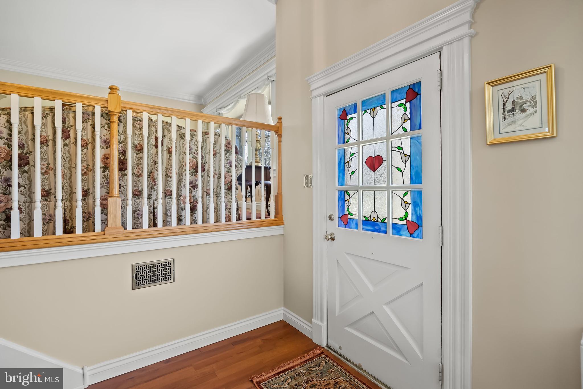 23 Lehigh Drive Delran, NJ 08075 - Photo 5 of 26 Foyer